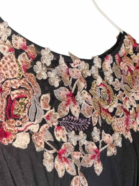 Xscape Black Evening Gown | Floral Sequin Embroidered Neckline | Size 8 - Picture 3 of 6